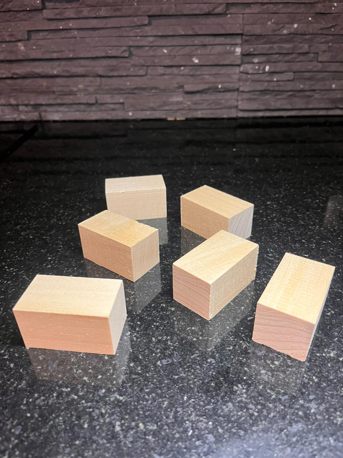 Drewno lipowe do rzeźbienia 35szt "Zestaw Szachowy"